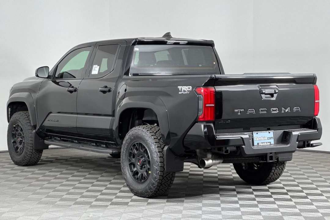 2025 Toyota Tacoma TRD Sport - Image 6