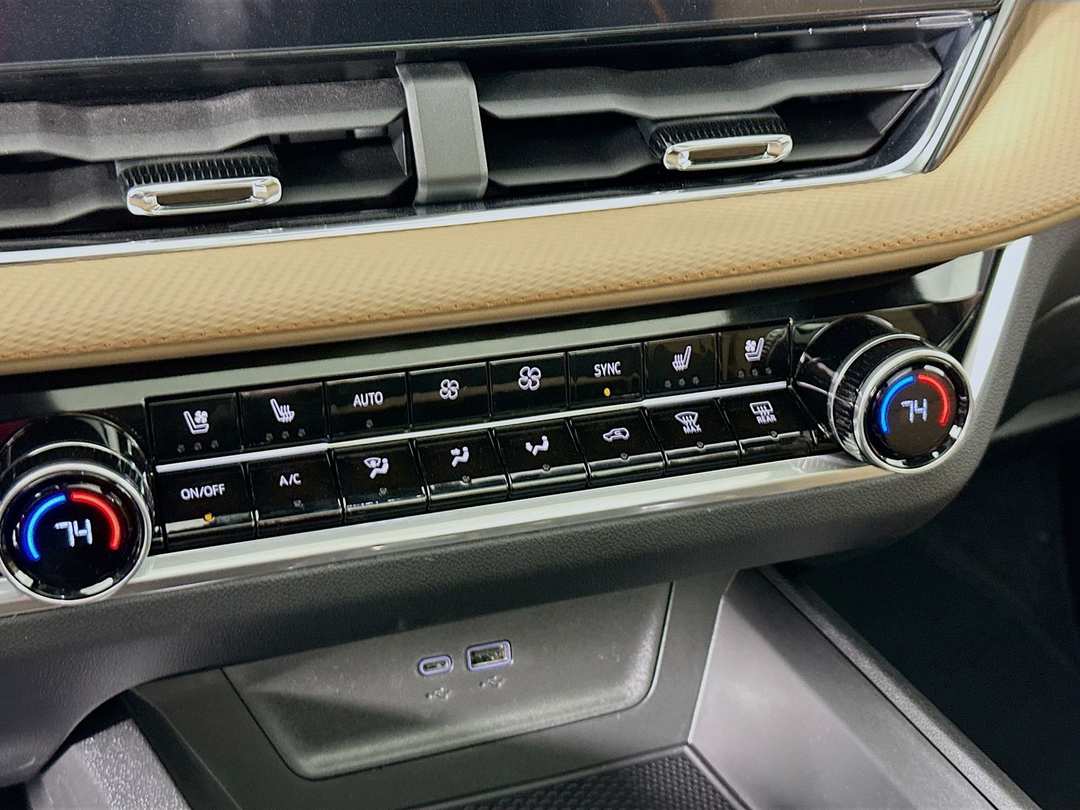 2026 Chevrolet Equinox ACTIV - Image 16