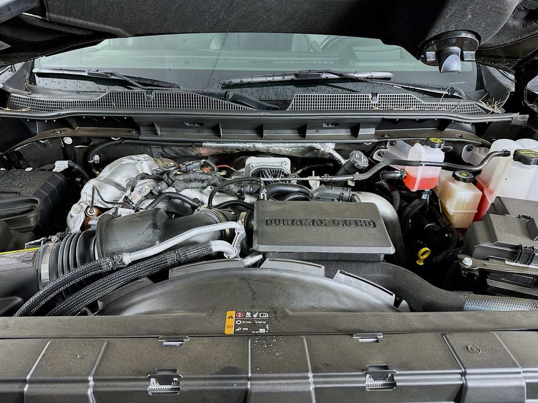 2025 Chevrolet Silverado 3500Hd LTZ - Image 33