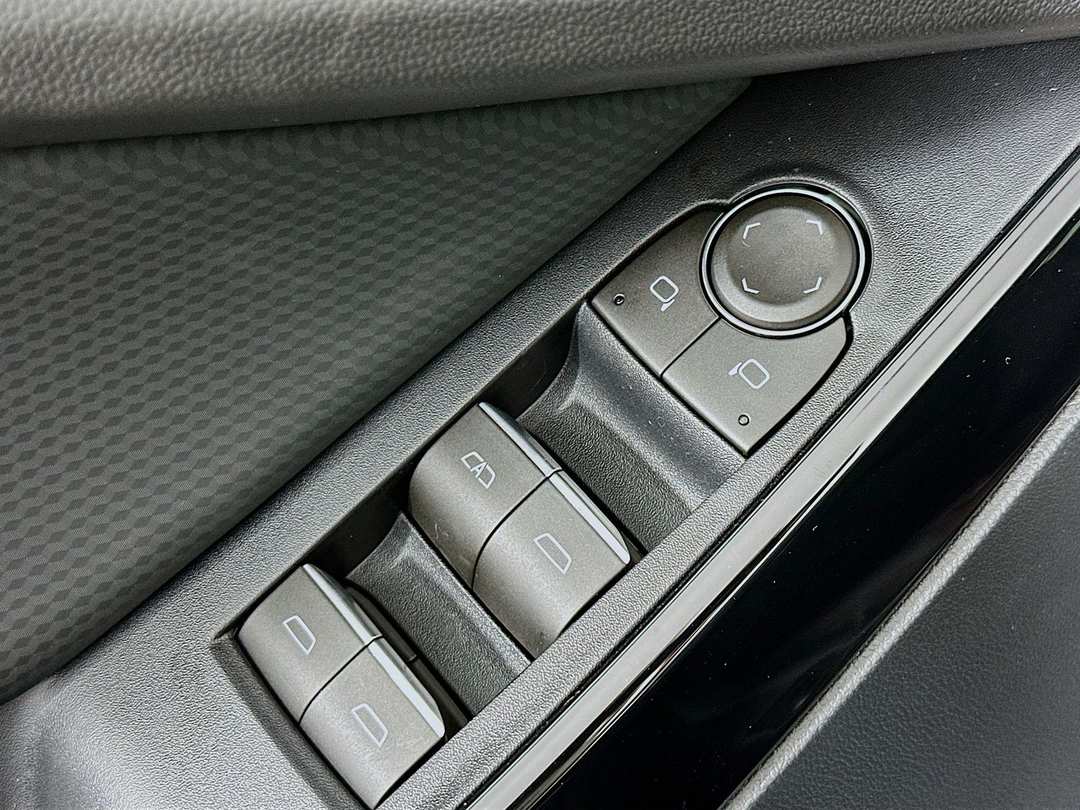 2026 Chevrolet Equinox RS - Image 18