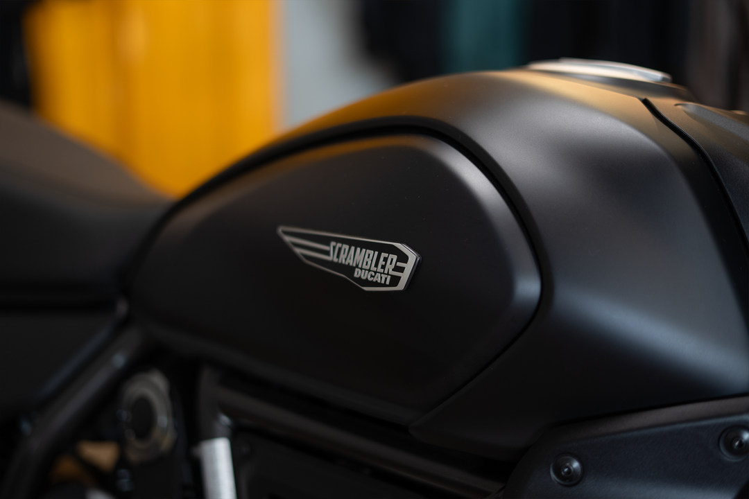 2025 Ducati Scrambler Icon Dark - Image 2