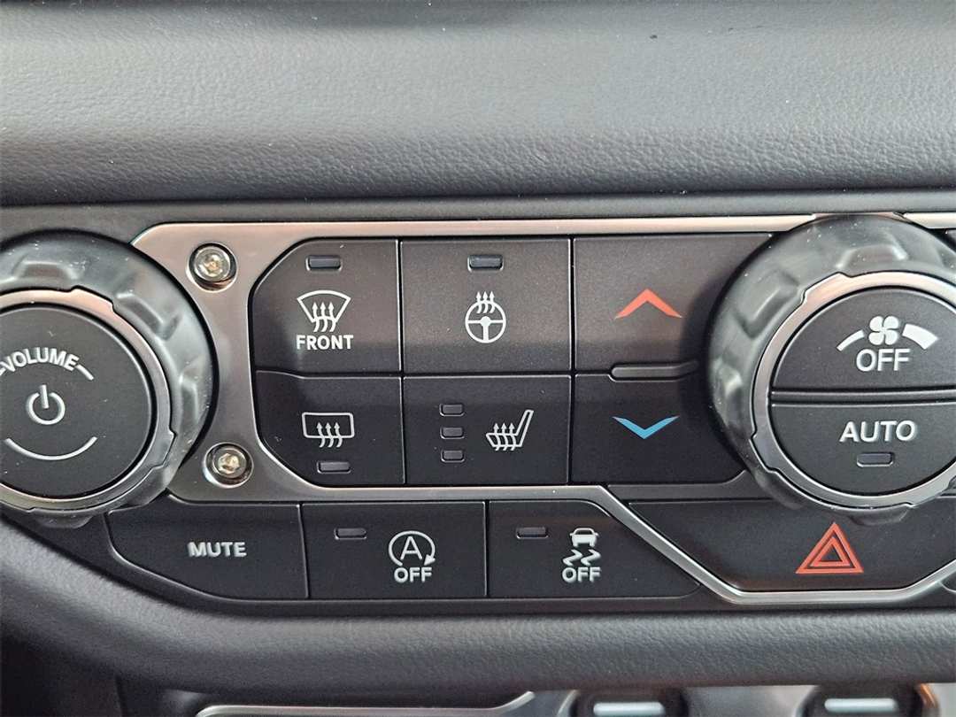 2026 Jeep Gladiator Rubicon - Image 24