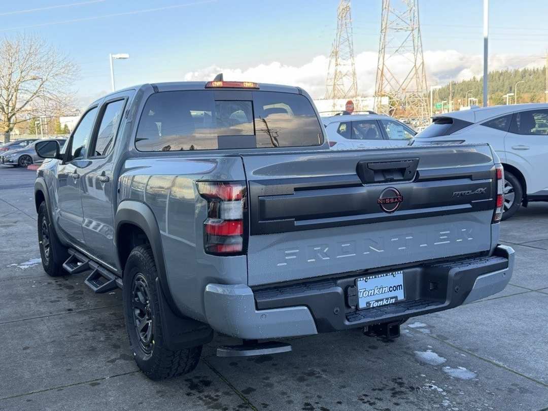 2026 Nissan Frontier PRO4X - Image 5