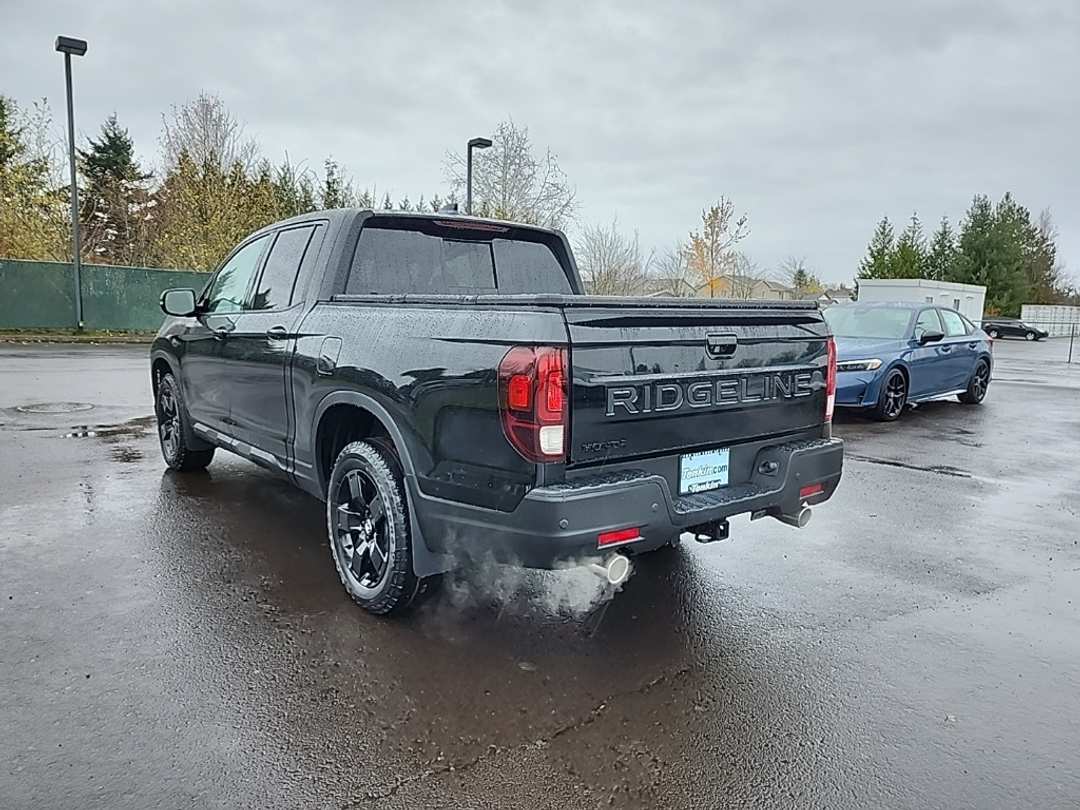 2026 Honda Ridgeline Black Edition - Image 5