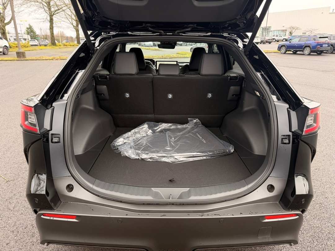 2026 Subaru Solterra Premium - Image 19