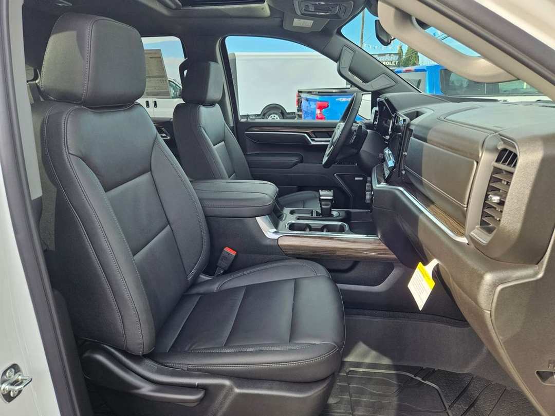 2026 Chevrolet Silverado 1500 RST - Image 41