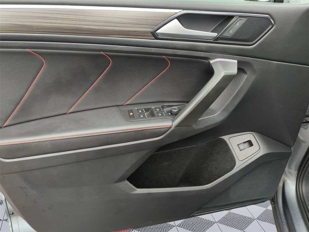 2024 Volkswagen Tiguan 2.0T Wolfsburg Edition - Image 10