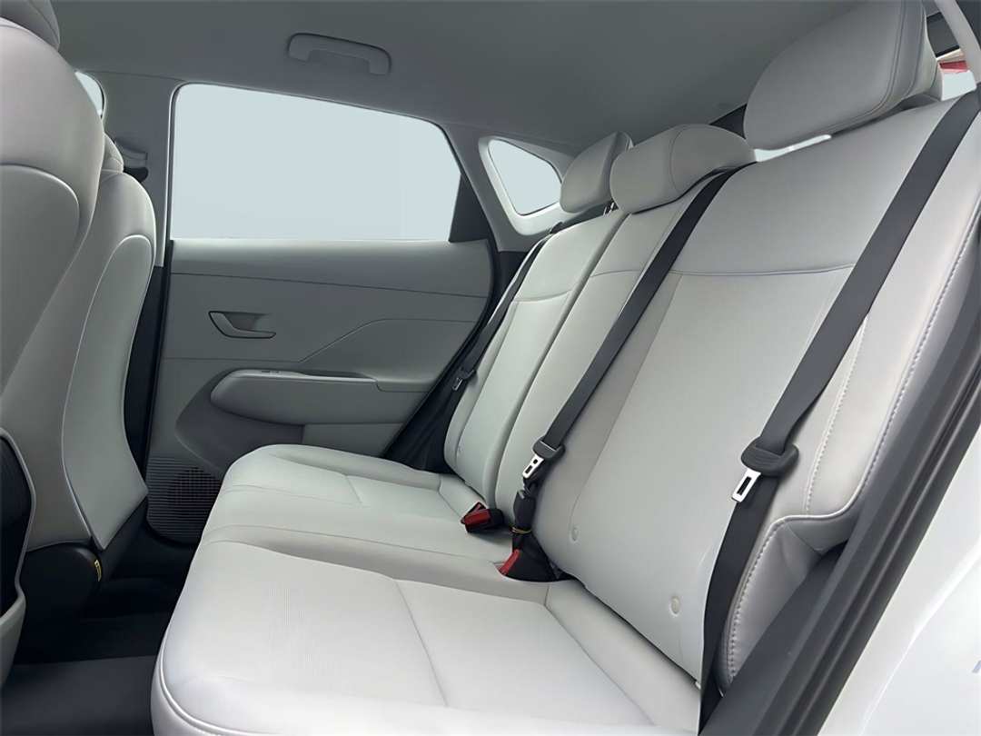 2026 Hyundai Kona SE - Image 10