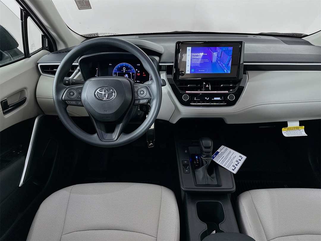 2026 Toyota Corolla Cross L - Image 21