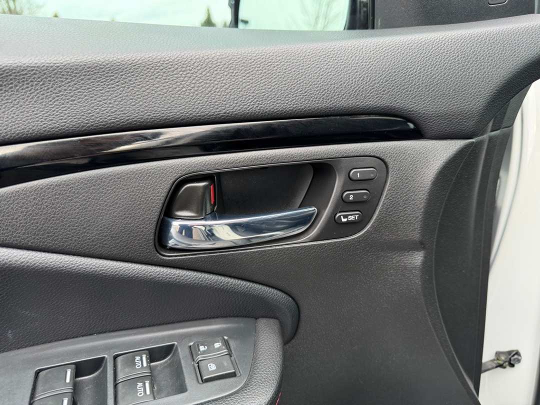 2022 Honda Ridgeline Black Edition - Image 13