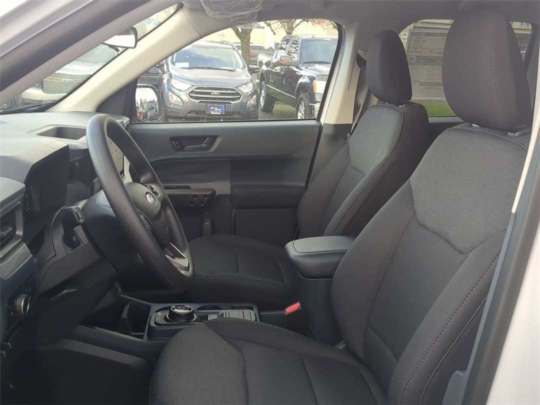 2026 Ford Maverick XL - Image 13