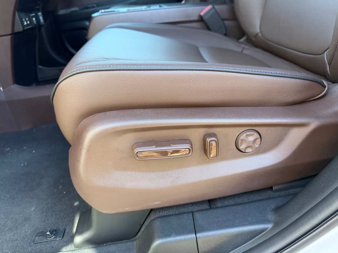 2026 Honda Odyssey Touring - Image 15