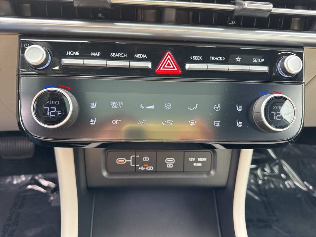 2025 Hyundai Tucson Limited - Image 27