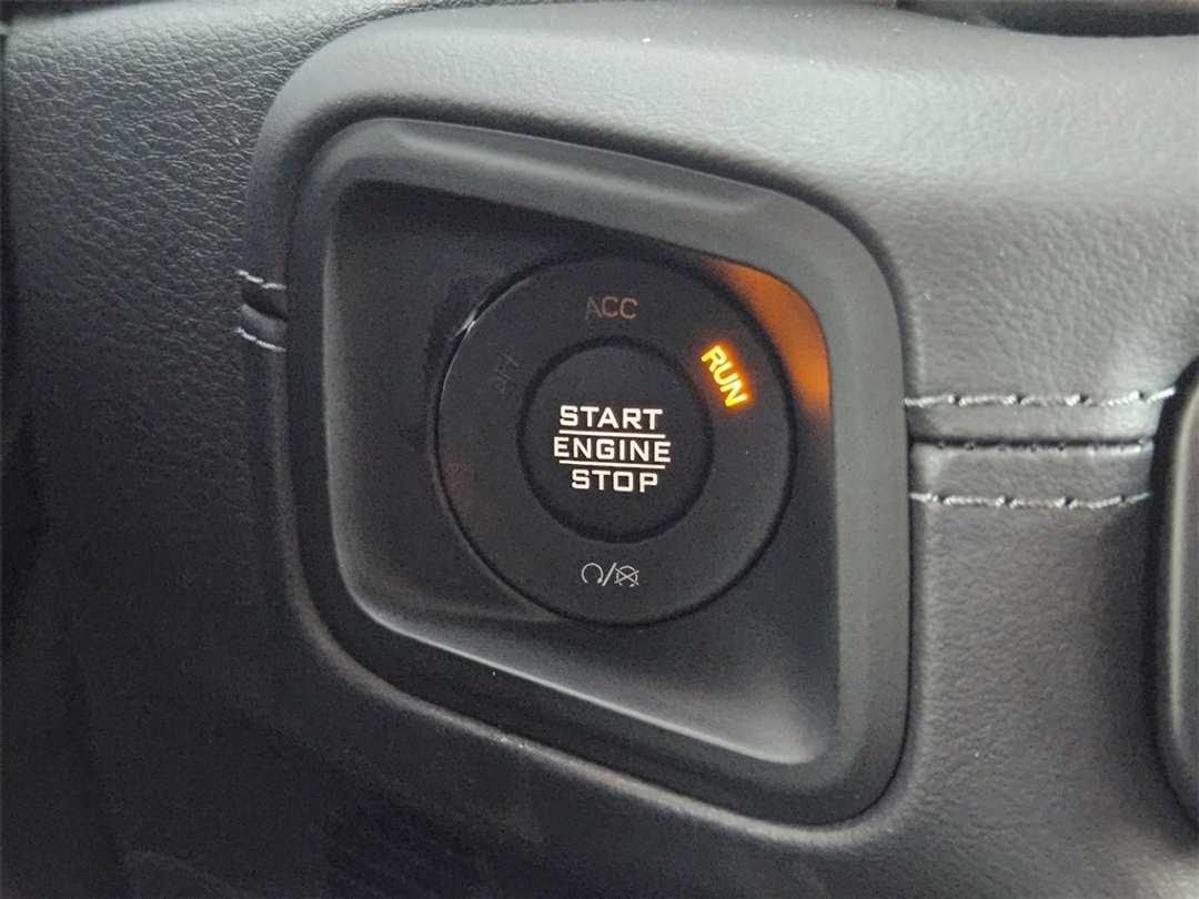 2026 Jeep Gladiator Rubicon - Image 17