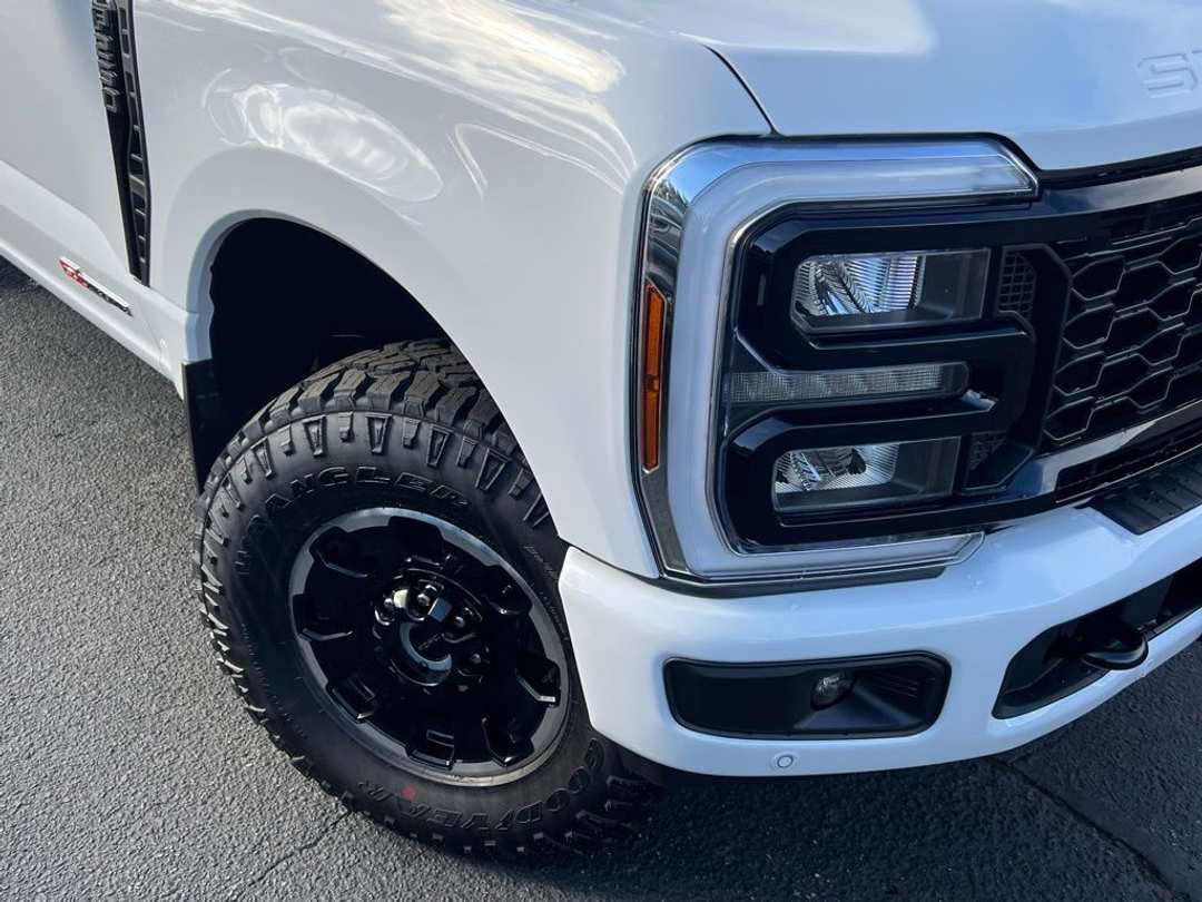 2026 Ford F-250Sd Lariat - Image 2