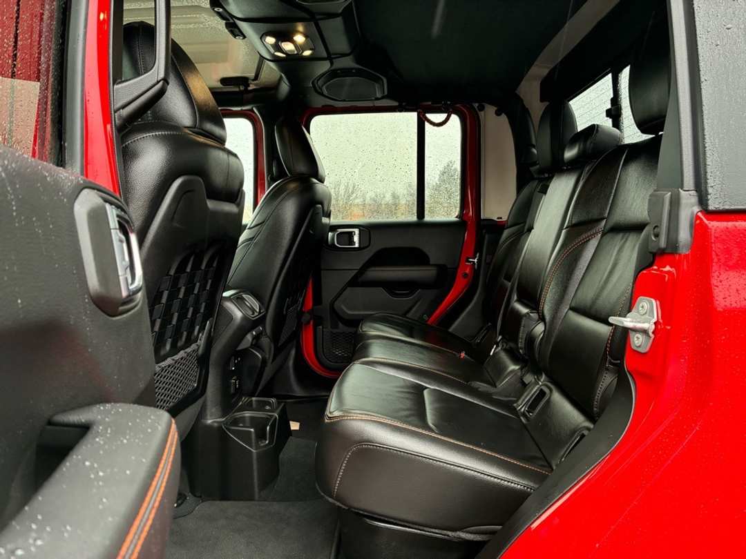 2022 Jeep Gladiator Mojave - Image 22