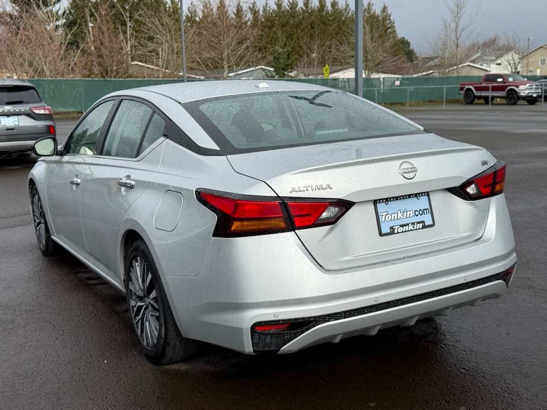 2024 Nissan Altima 2.5 SV - Image 6