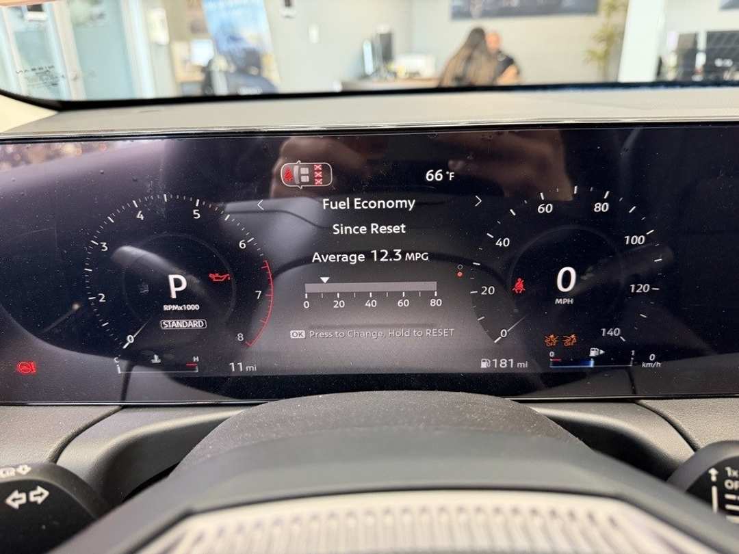 2026 Nissan Sentra SR - Image 20