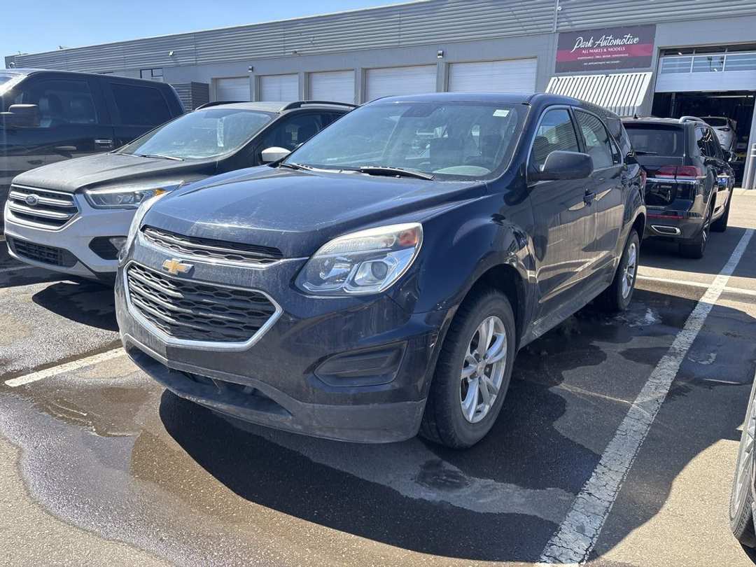 2017 Chevrolet Equinox - Image 2