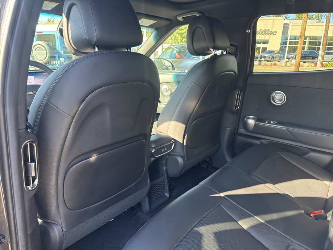 2026 Genesis Gv60 19" - Image 38