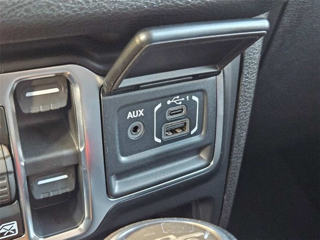 2026 Jeep Gladiator Sport - Image 26