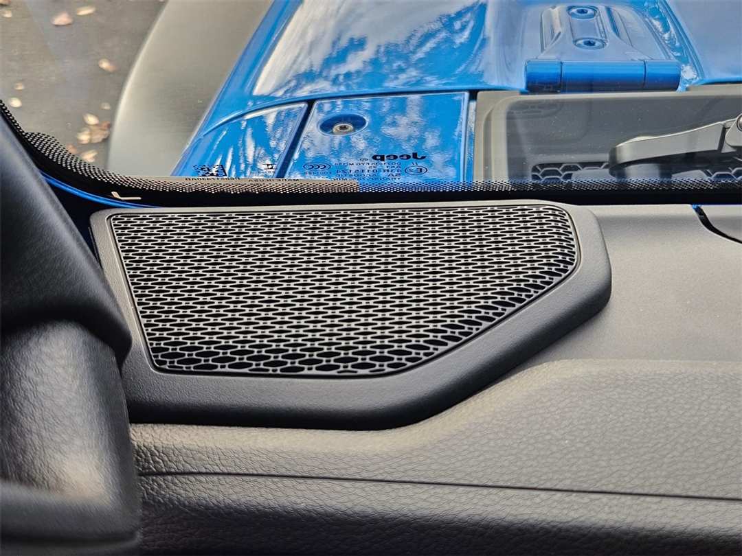 2026 Jeep Wrangler Sport - Image 12