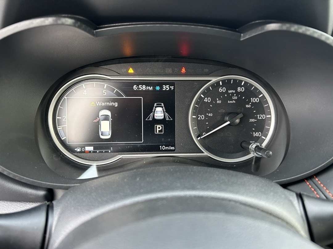 2025 Nissan Versa 1.6 SR - Image 15