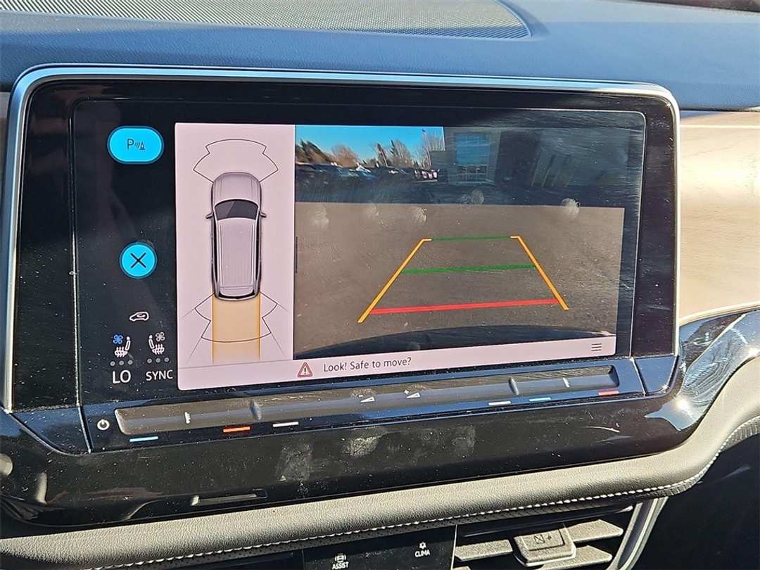 2025 Volkswagen Atlas 2.0T SE w/Technology - Image 18