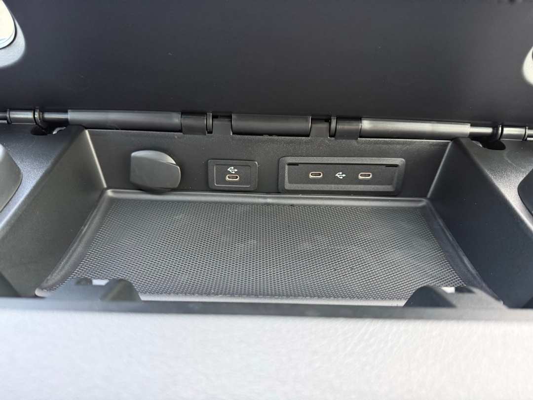 2025 Mercedes-Benz Sprinter 2500 Passenger 144 WB - Image 38