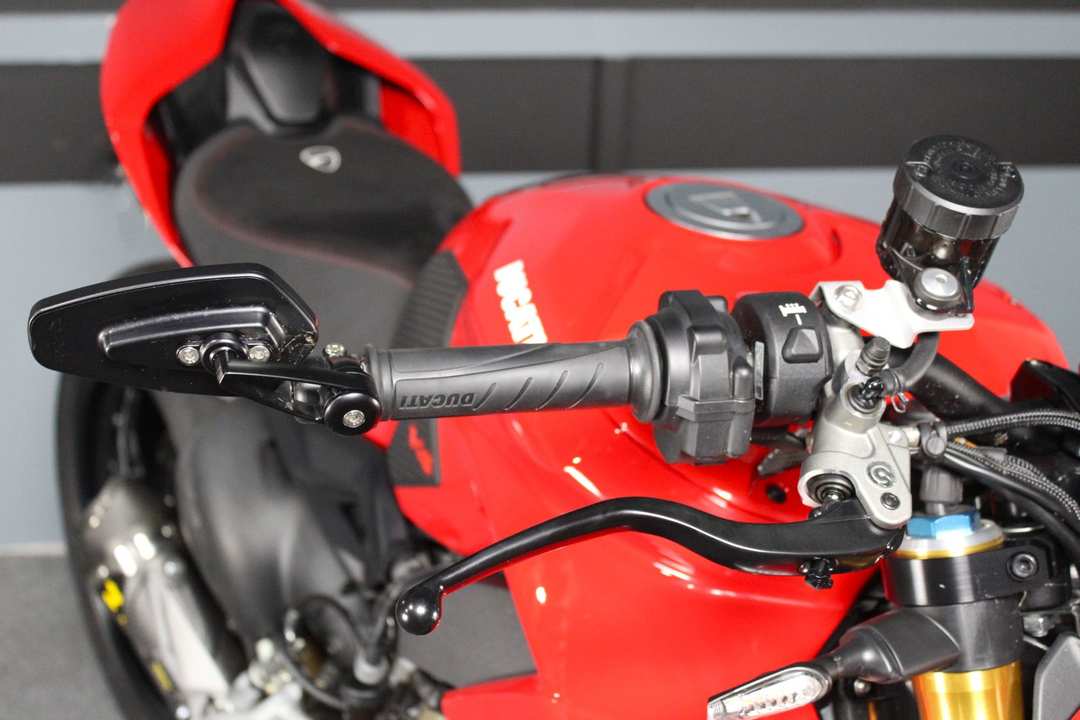 2022 Ducati Streetfighter V4 S - Image 9