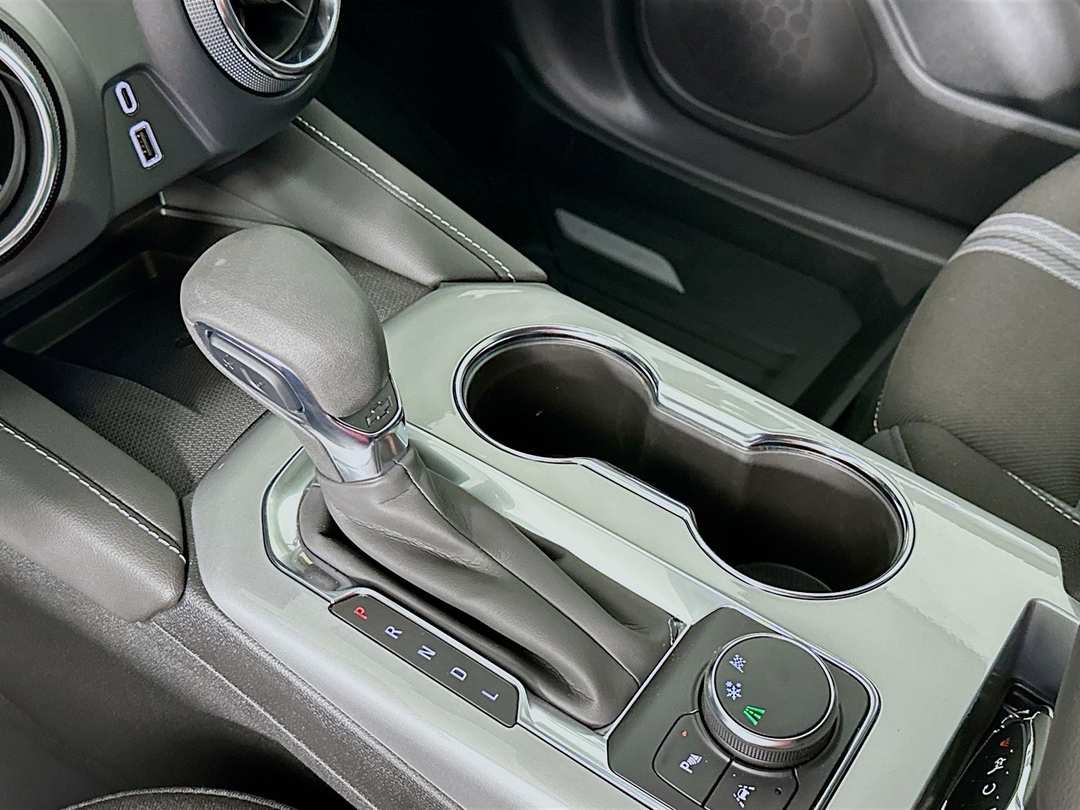 2025 Chevrolet Blazer LT - Image 18