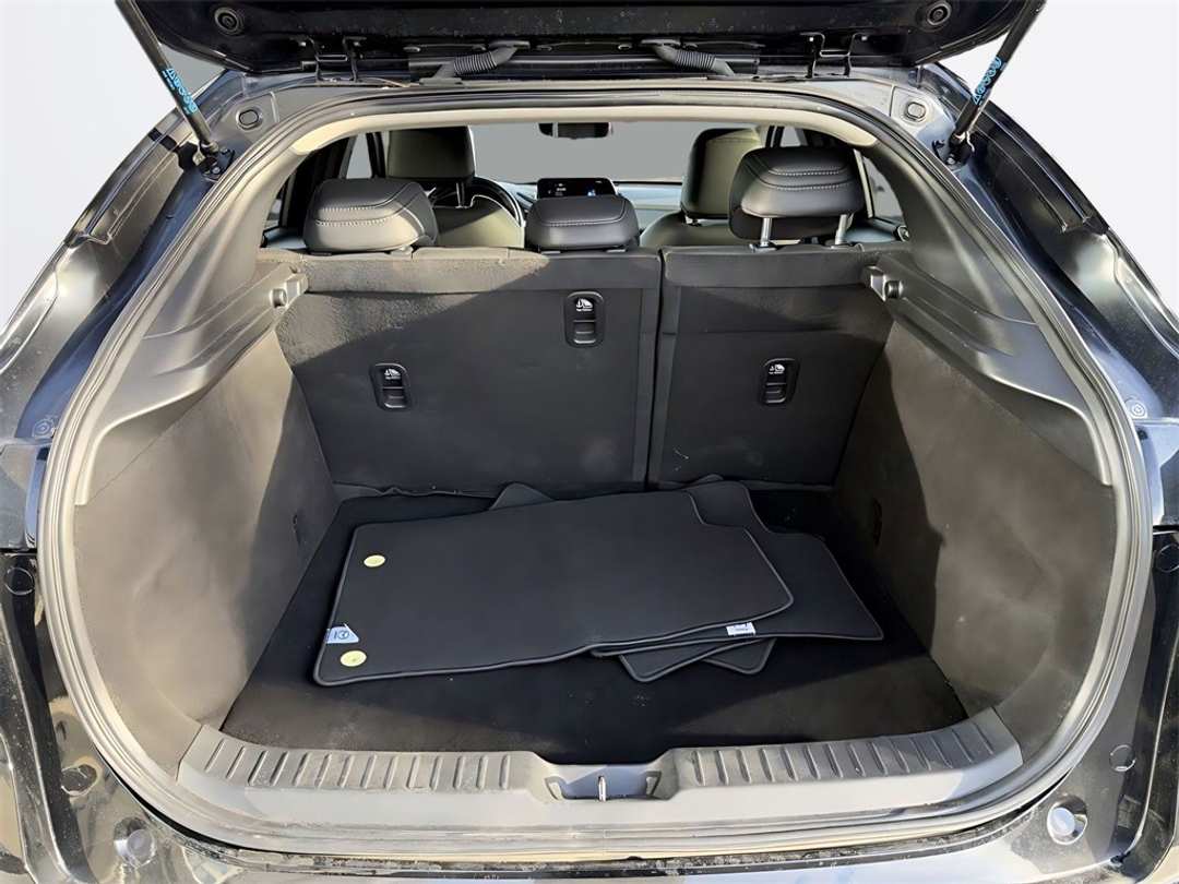 2023 MAZDA Cx-30 2.5 S Preferred Package - Image 10