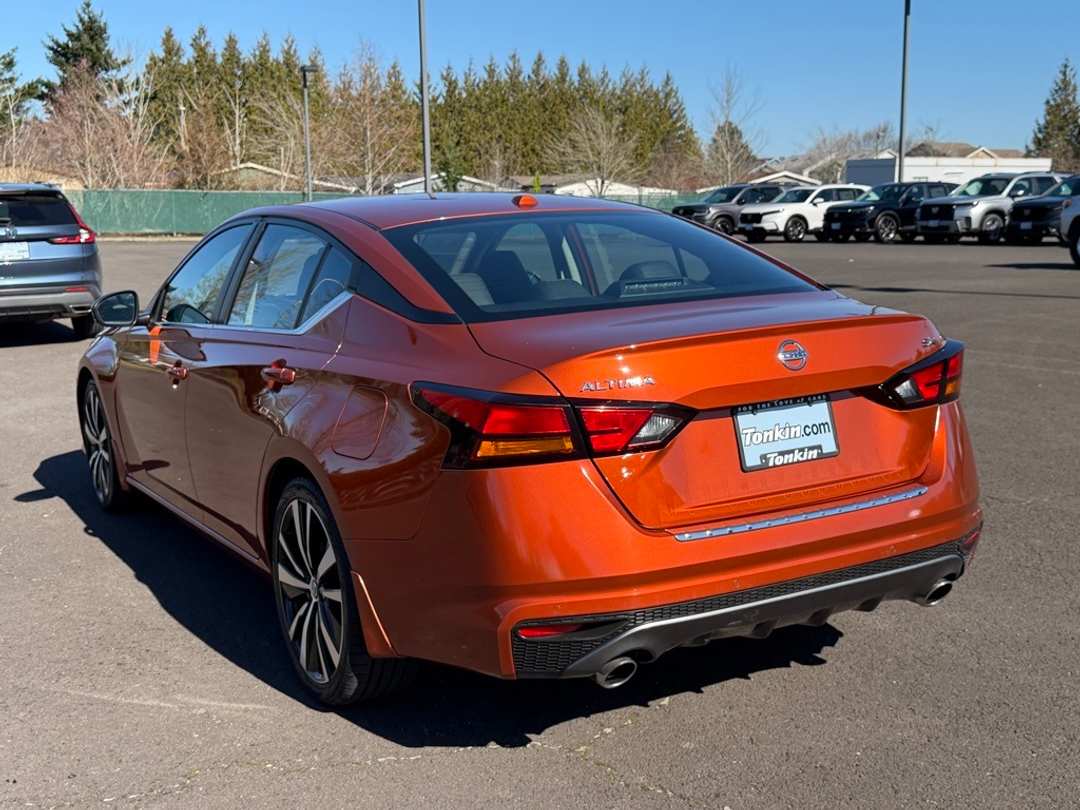 2021 Nissan Altima 2.5 SR - Image 6