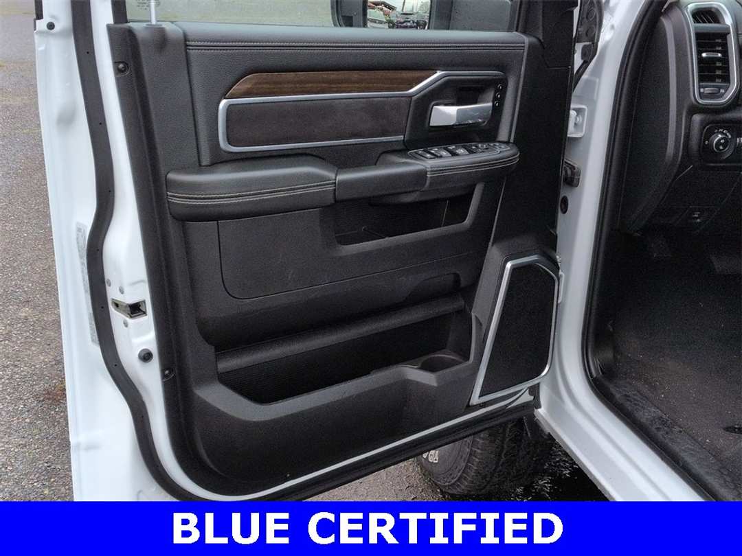 2024 Ram 2500 Laramie - Image 9