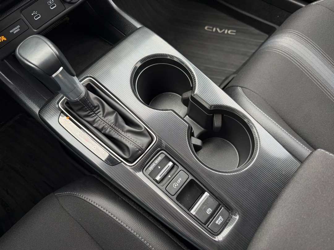 2025 Honda Civic Sport - Image 28