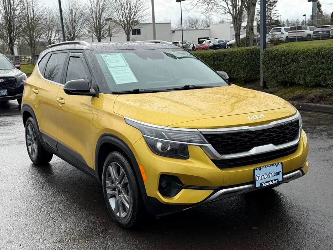 2022 Kia Seltos S - Image 2