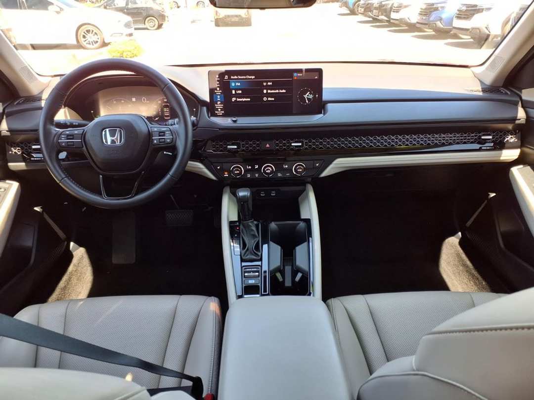 2023 Honda Accord EXL - Image 2