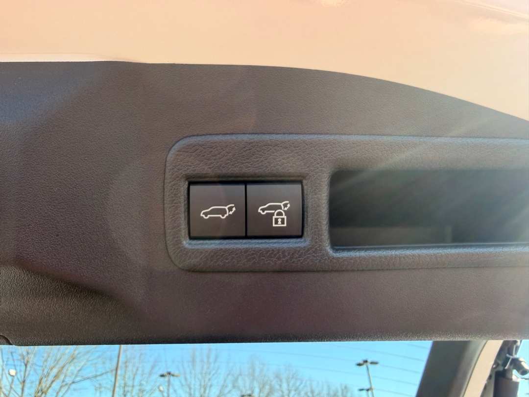 2026 Subaru Solterra Premium - Image 20