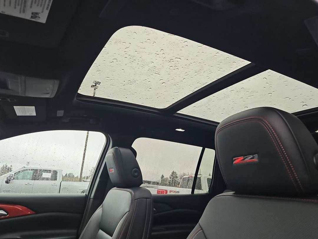 2026 Chevrolet Traverse Z71 - Image 35