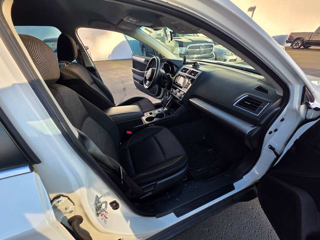 2019 Subaru Outback 2.5i - Image 15