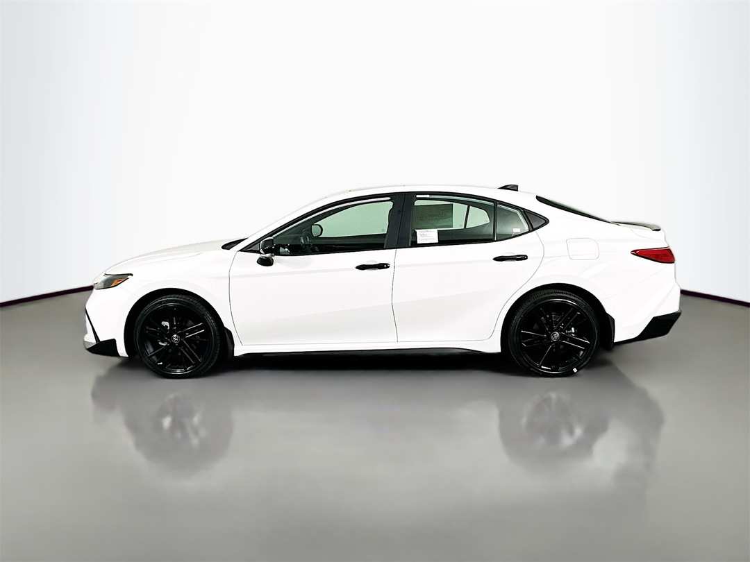 2026 Toyota Camry SE Nightshade - Image 4