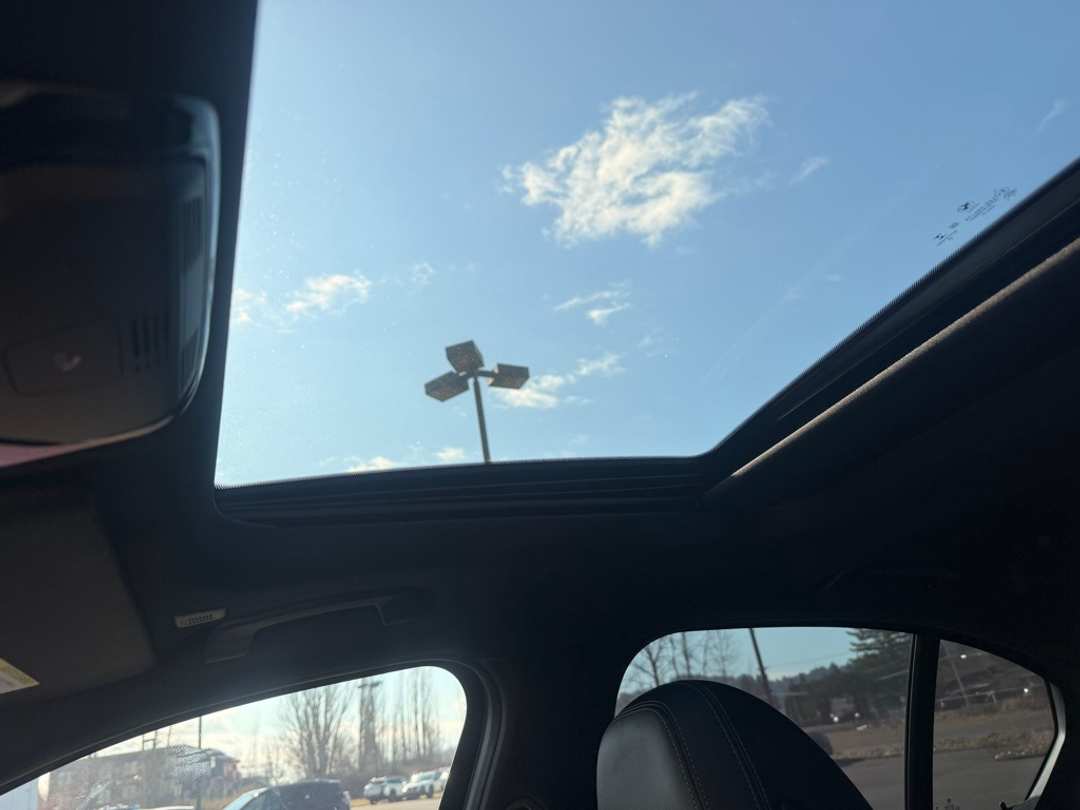 2023 BMW 3 Series 330e xDrive - Image 41