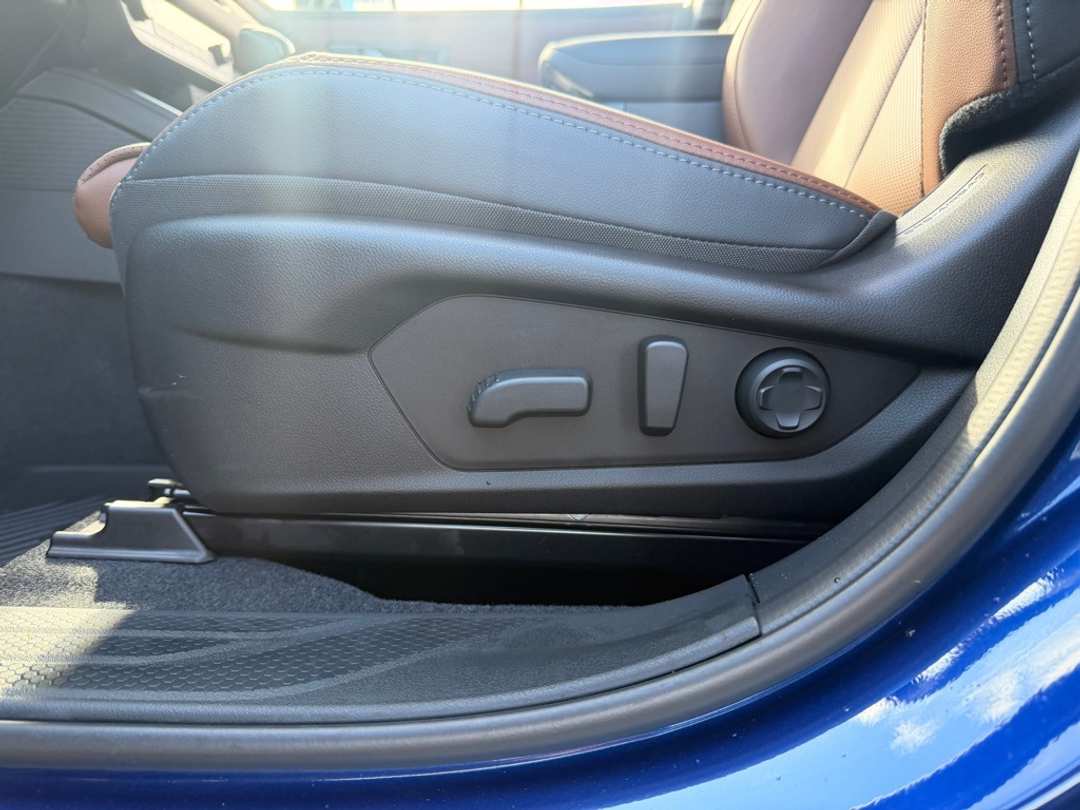 2026 Subaru Outback Touring XT - Image 17