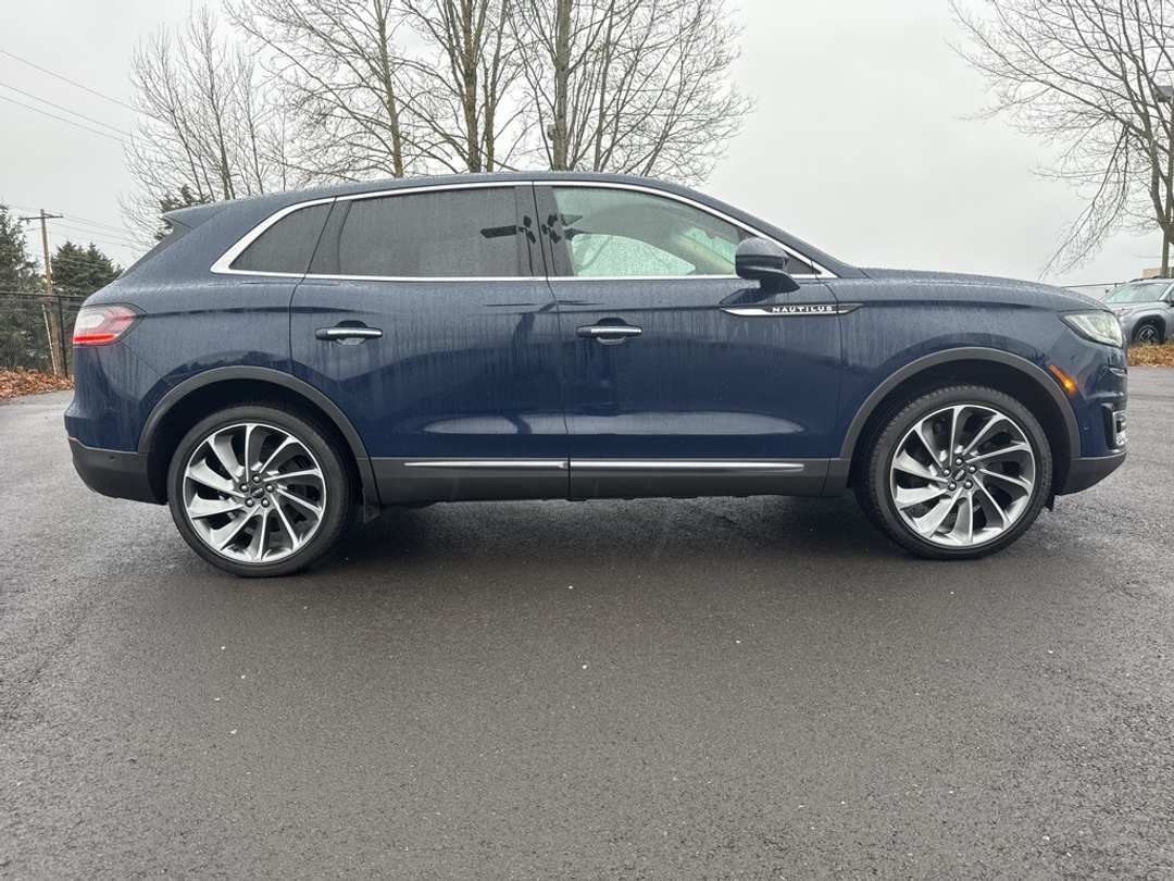 2020 Lincoln Nautilus Reserve - Image 8