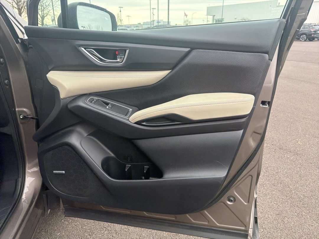 2022 Subaru Ascent Limited - Image 27