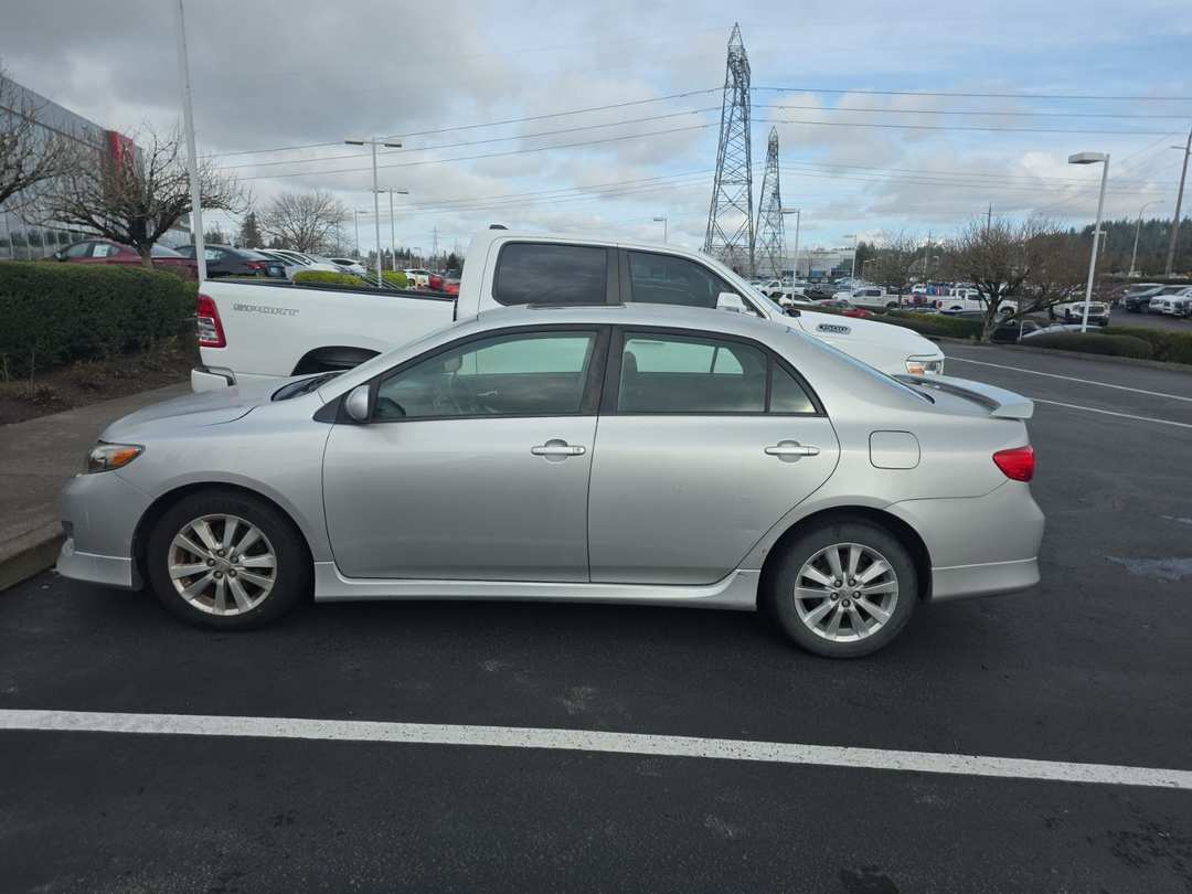 2010 Toyota Corolla - Image 2