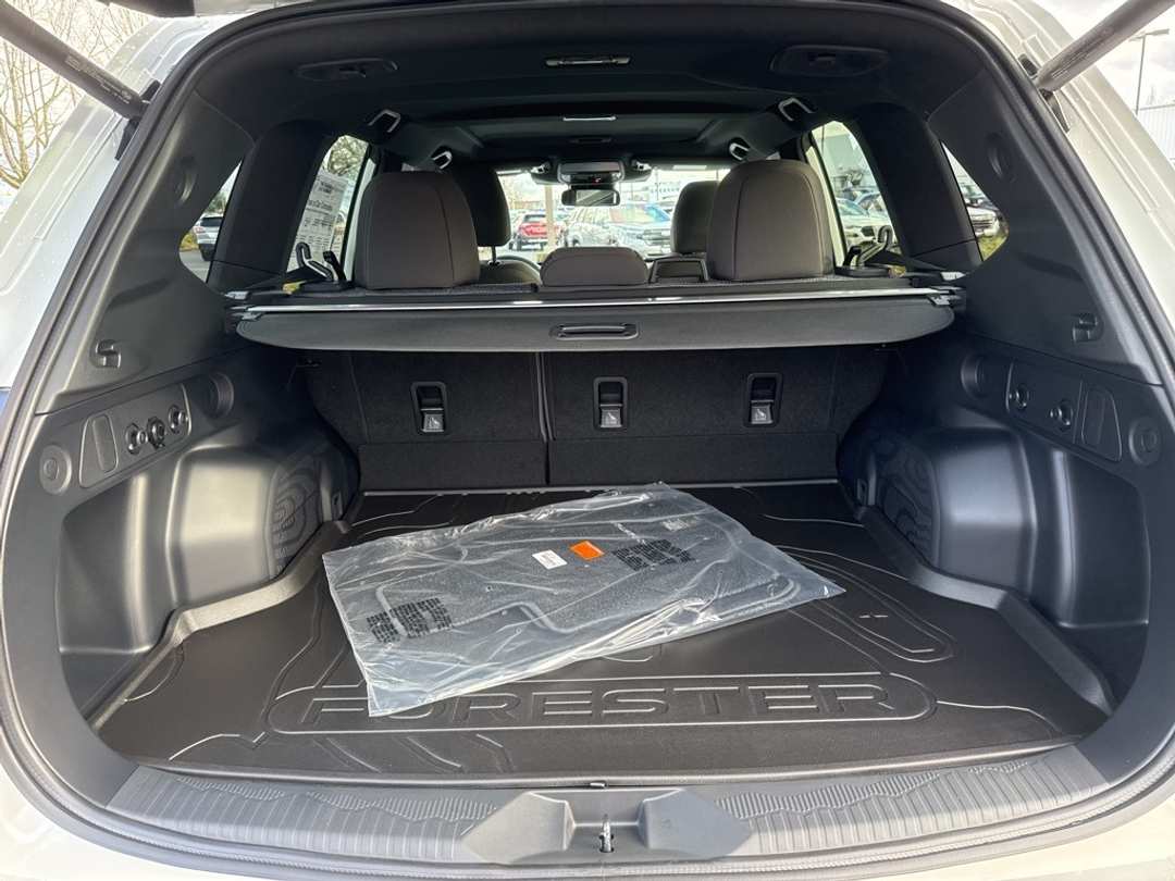 2026 Subaru Forester Premium - Image 19