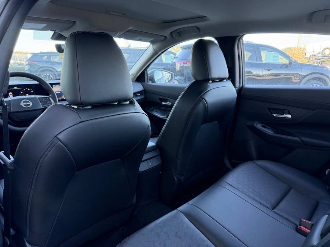 2026 Nissan Sentra SR - Image 30