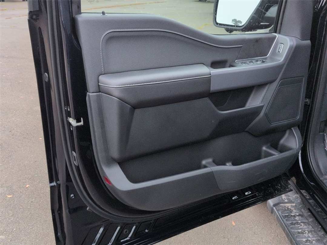 2026 Ford F-150 XLT - Image 9