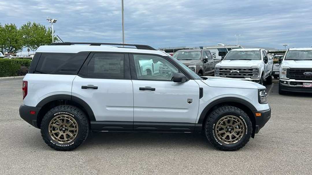 2026 Ford Bronco Sport Big Bend - Image 2